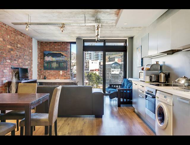 1 BEDROOM APARTMENT TO LET IN DE WATERKANT